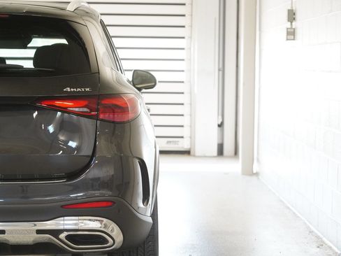 Certified 2026 Mercedes-Benz GLC 350e 4MATIC image 10