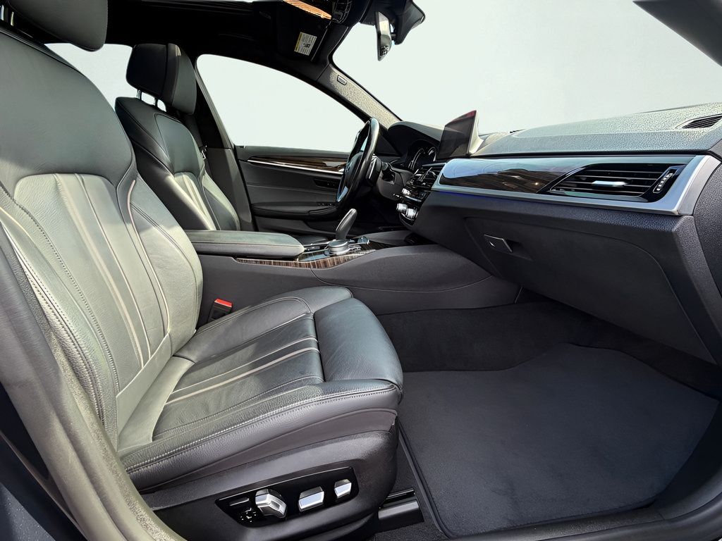 Used 2019 BMW 530i xDrive w/ Luxury Package AWD/4WD image 29
