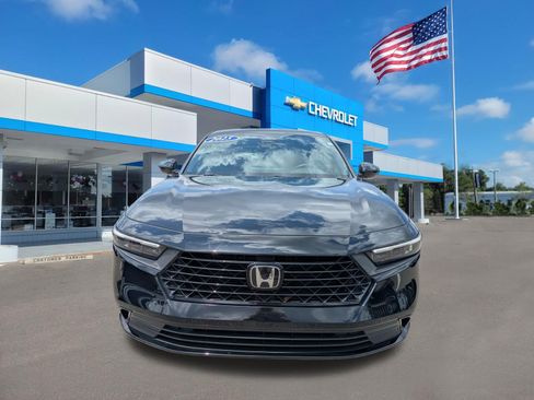 Used 2025 Honda Accord Sport image 8