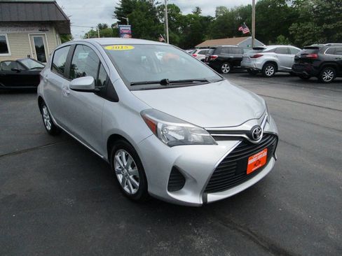 Used 2015 Toyota Yaris LE image 3