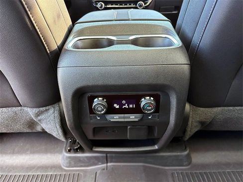 Used 2025 Chevrolet Traverse RS w/ LPO, Floor Liner Package image 14