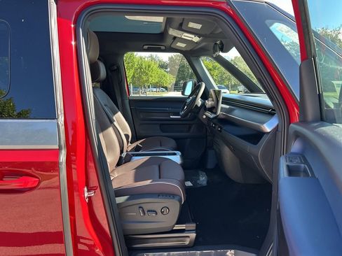 New 2025 Volkswagen ID. Buzz Pro S Plus image 33