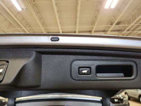 Certified 2024 Honda Odyssey Touring image 31