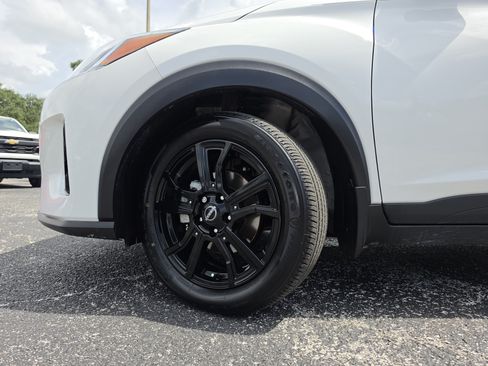 Used 2023 Nissan Kicks SV FWD image 37