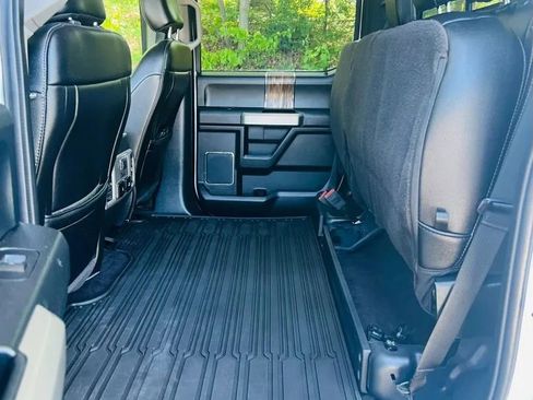 Used 2020 Ford F150 Lariat w/ Equipment Group 502A Luxury AWD/4WD image 26