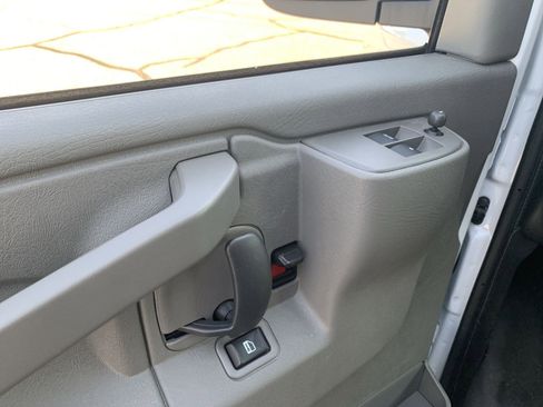 New 2025 GMC Savana 3500 w/ Power Convenience Package RWD image 38