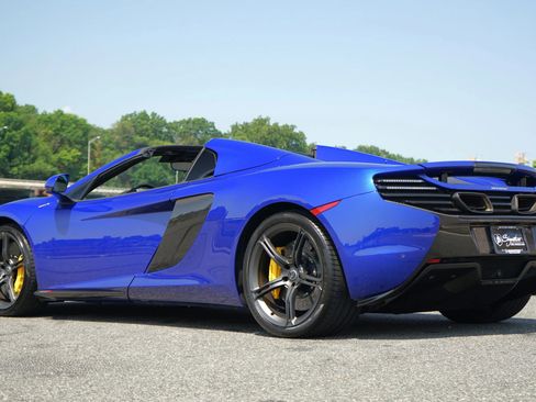 Used 2015 McLaren 650S Spider image 6