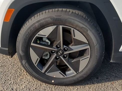 Used 2025 Hyundai Tucson SEL FWD image 11