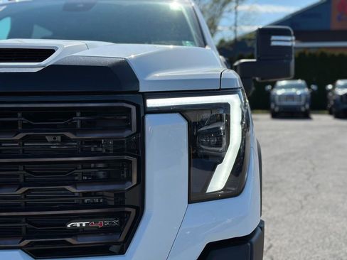 New 2026 GMC Sierra 2500 AT4X w/ AT4X AEV Edition AWD/4WD image 36
