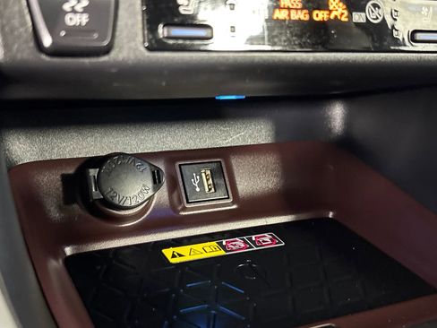 Certified 2025 Toyota RAV4 Limited w/ Advanced Technology Package image 21