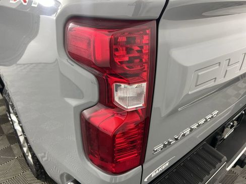 Used 2024 Chevrolet Silverado 1500 LT image 34