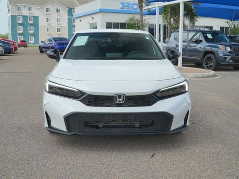 Used 2025 Honda Civic Sport image 2