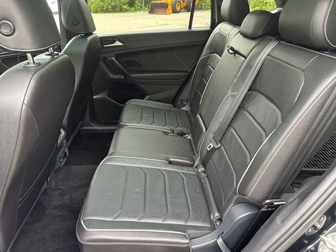 Used 2023 Volkswagen Tiguan SEL R-Line AWD/4WD image 18