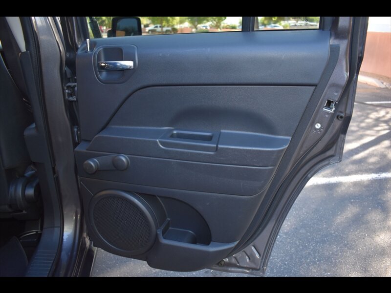 Used 2015 Jeep Patriot Sport FWD image 26