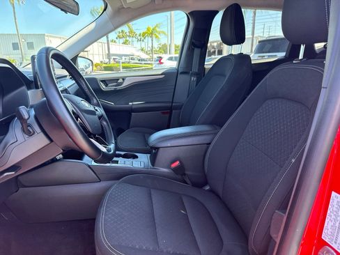 Used 2024 Ford Escape Active AWD/4WD image 10