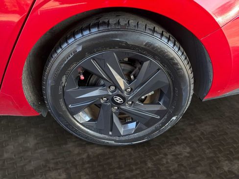 Used 2021 Hyundai Elantra SEL w/ Convenience Package image 35