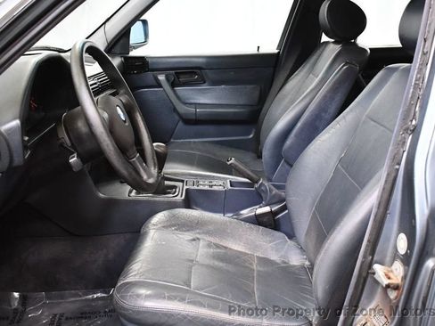 Used 1989 BMW 525i Sedan RWD image 6
