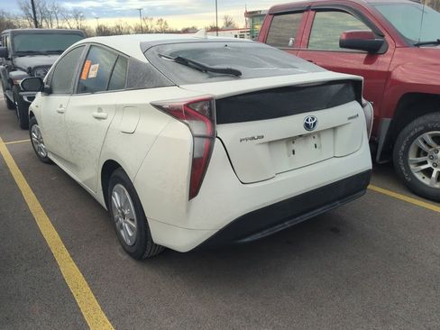 Used 2016 Toyota Prius Two image 4