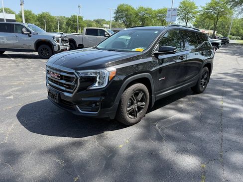 Used 2024 GMC Terrain AT4 AWD/4WD image 1