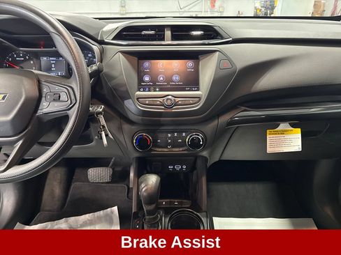 Used 2022 Chevrolet TrailBlazer LS FWD image 10