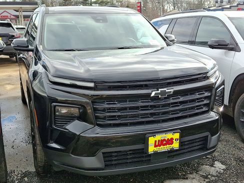 New 2026 Chevrolet Traverse LT w/ Midnight/Sport Edition image 3