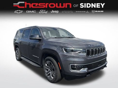 Used 2025 Jeep Wagoneer L 4WD w/ HD Trailer Tow Package image 3