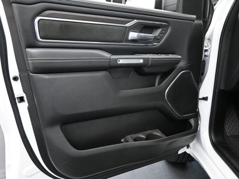 Used 2025 RAM 1500 Laramie image 11