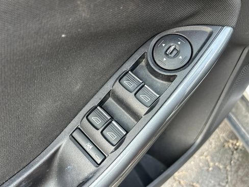 Used 2012 Ford Focus Titanium FWD image 13