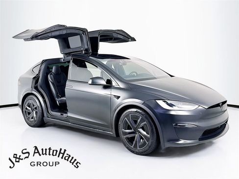 Used 2026 Tesla Model X image 1