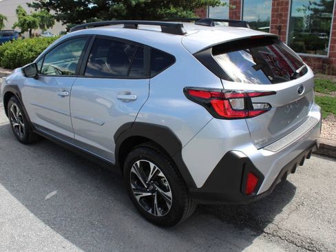Used 2024 Subaru Crosstrek 2.0i Premium AWD/4WD image 8