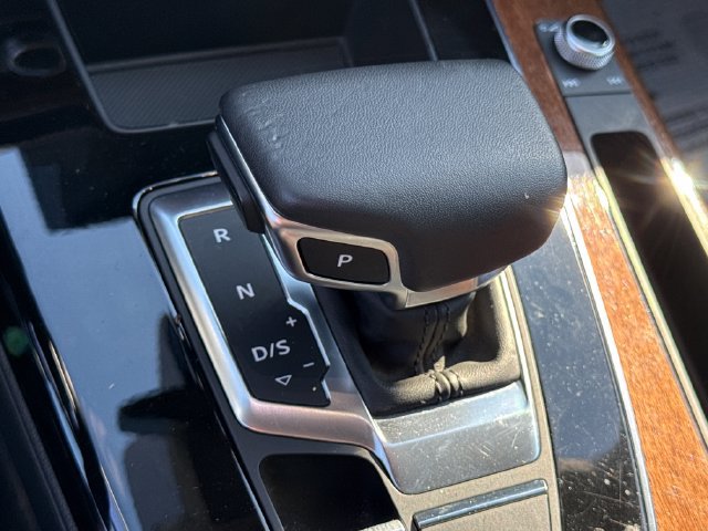 Used 2024 Audi Q5 2.0T Premium w/ Convenience Package AWD/4WD image 37