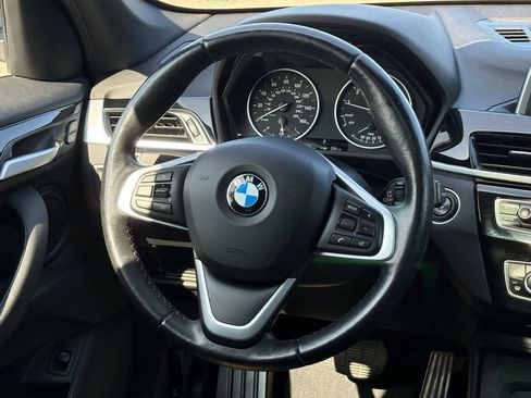 Used 2017 BMW X1 xDrive28i AWD/4WD image 12