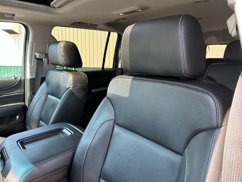 Used 2018 Chevrolet Suburban LT AWD/4WD image 14