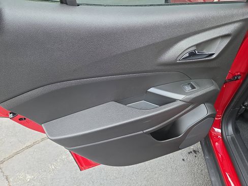 Used 2026 Chevrolet Trax LS image 21