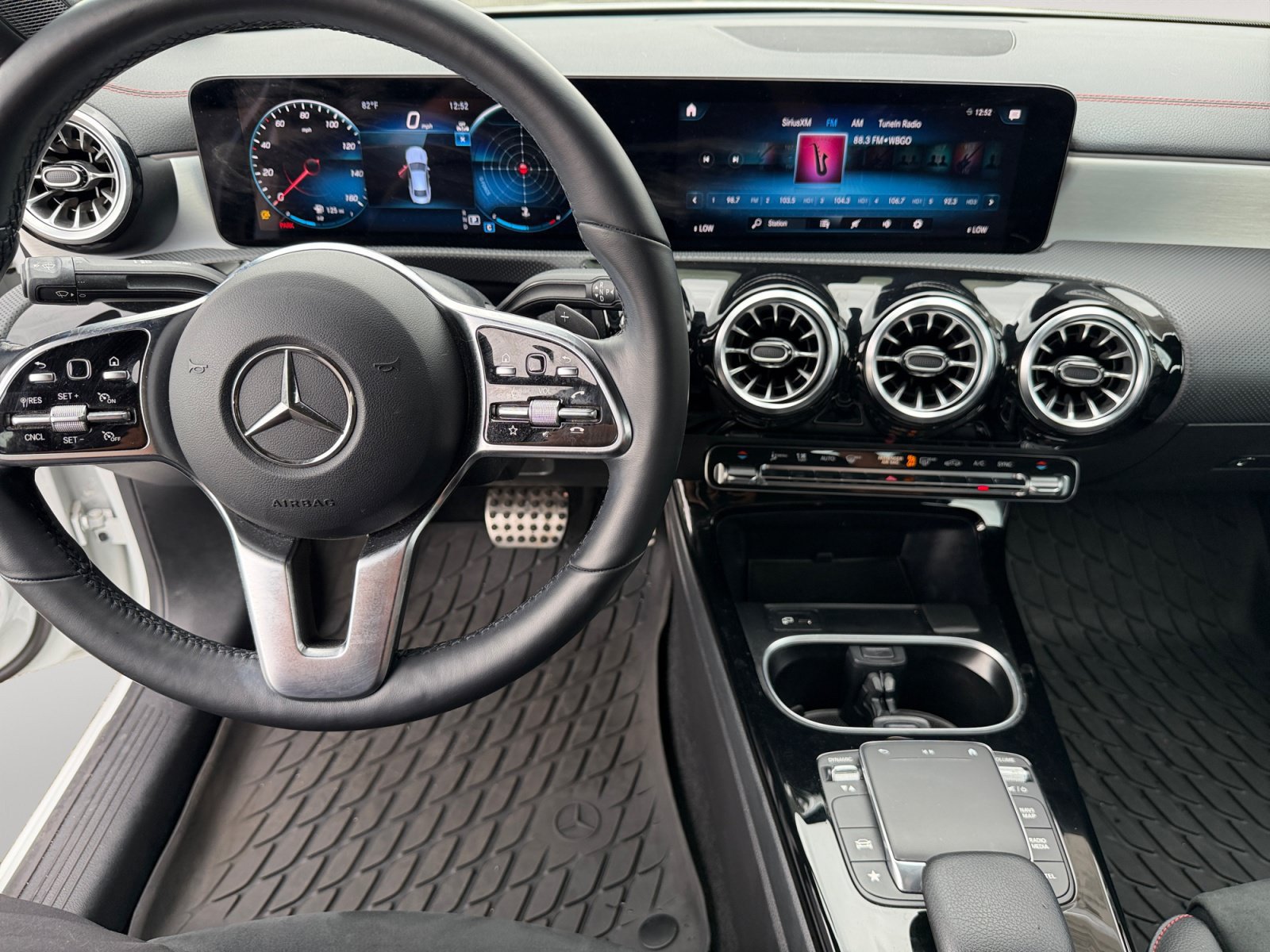 Used 2023 Mercedes-Benz CLA 250 4MATIC image 20