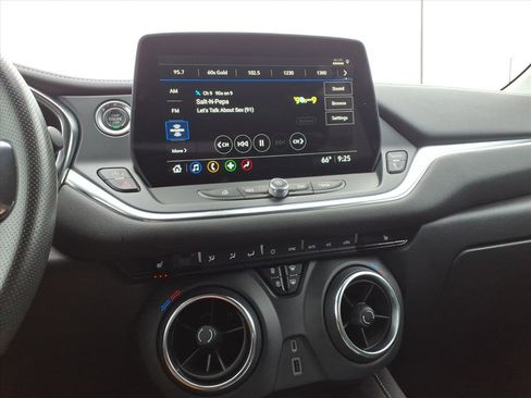 Used 2023 Chevrolet Blazer LT w/ Convenience Package image 6