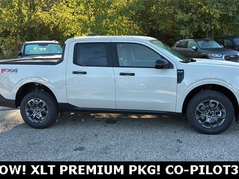 New 2025 Ford Maverick XLT w/ XLT Luxury Package image 27