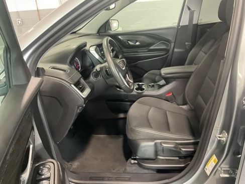 Used 2024 GMC Terrain SLE AWD/4WD image 15