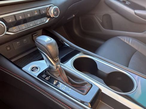 Used 2024 Nissan Altima 2.5 SR w/ SR Premium Package image 18