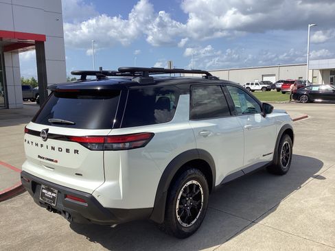 Used 2023 Nissan Pathfinder Rock Creek AWD/4WD image 7