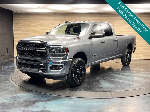 Used 2022 RAM 3500 Big Horn w/ Night Edition image 5