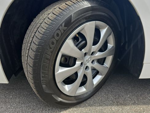 Used 2024 Toyota Corolla LE image 34