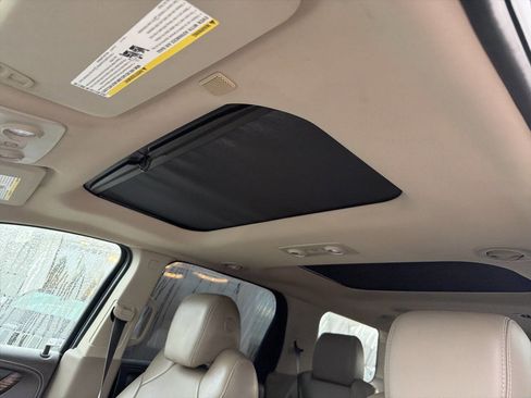 Used 2016 GMC Acadia Denali image 40