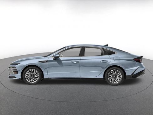 Used 2025 Hyundai Sonata SEL FWD image 7