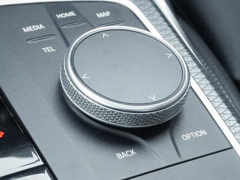 Used 2023 BMW 330i Sedan w/ M Sport Package image 28