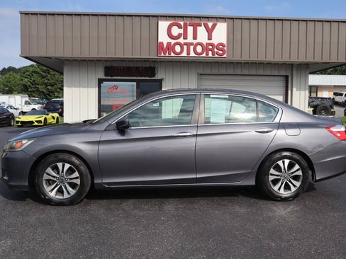 Used 2013 Honda Accord LX image 10