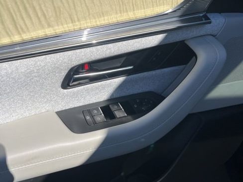 Used 2024 MAZDA CX-90 3.3 Turbo S w/ Premium Plus image 11