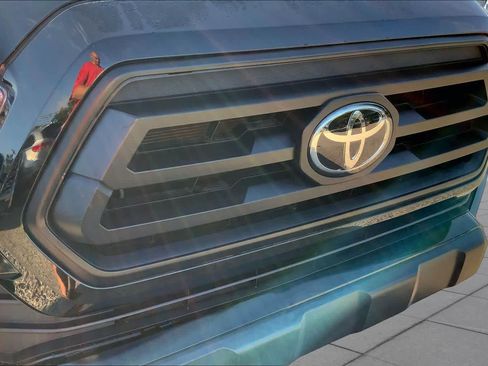 Used 2023 Toyota Tacoma SR AWD/4WD image 7