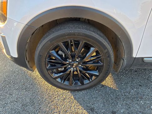 Used 2021 Kia Telluride SX w/ SX Prestige Package image 33