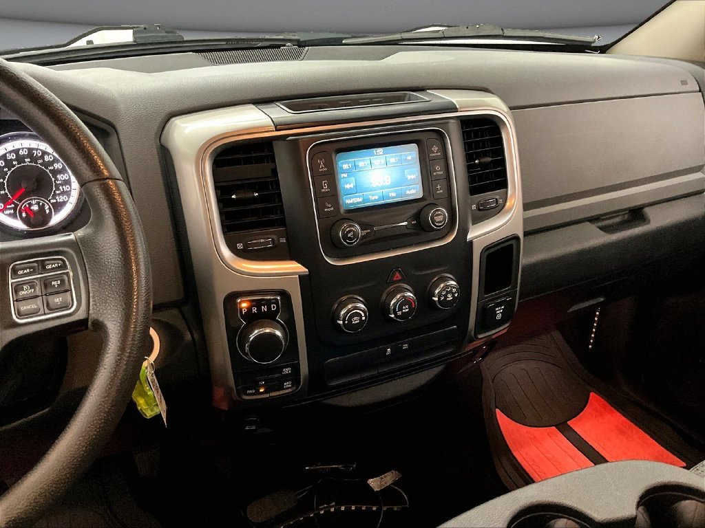 Used 2016 RAM 1500 Classic SLT w/ Protection Group AWD/4WD image 10
